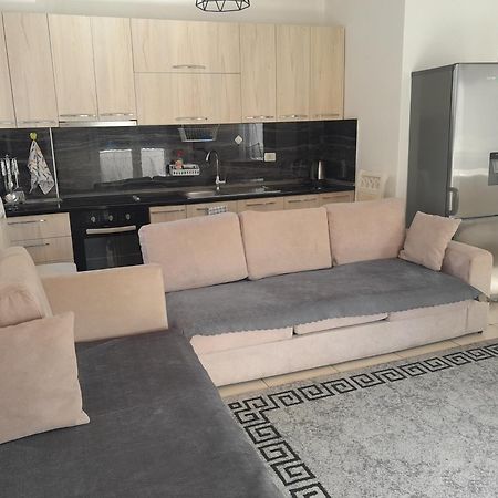 Comfy City Center Apartment Shkoder Exterior photo