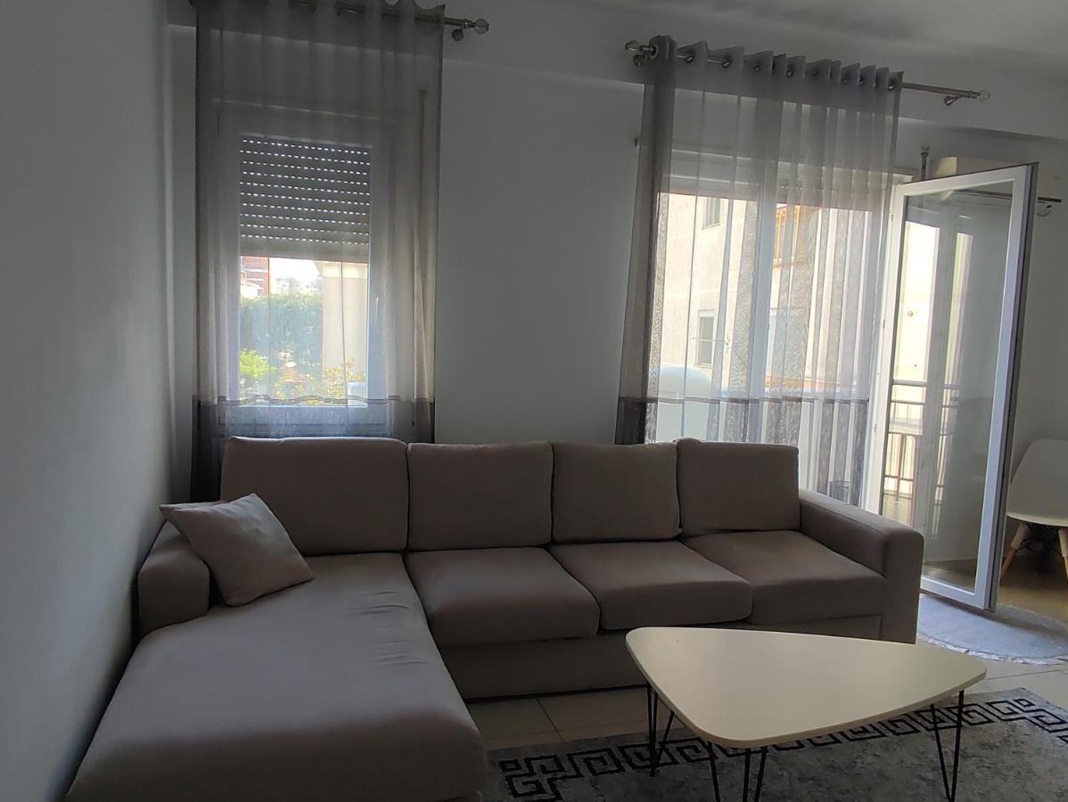 Comfy City Center Apartment Shkoder Exterior photo