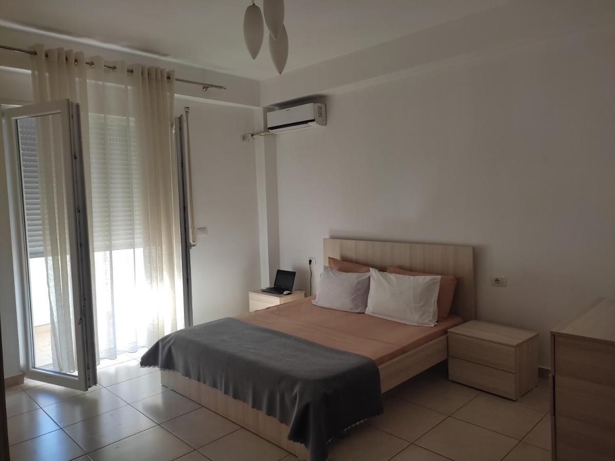 Comfy City Center Apartment Shkoder Exterior photo