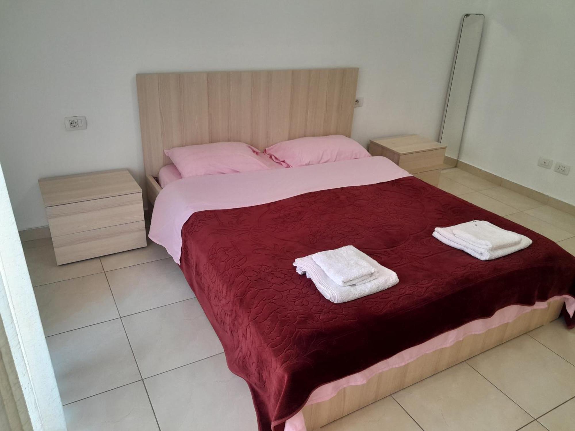Comfy City Center Apartment Shkoder Exterior photo